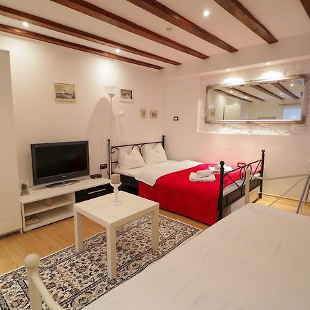 Apartman Luca Apartment Пиран Екстериор снимка