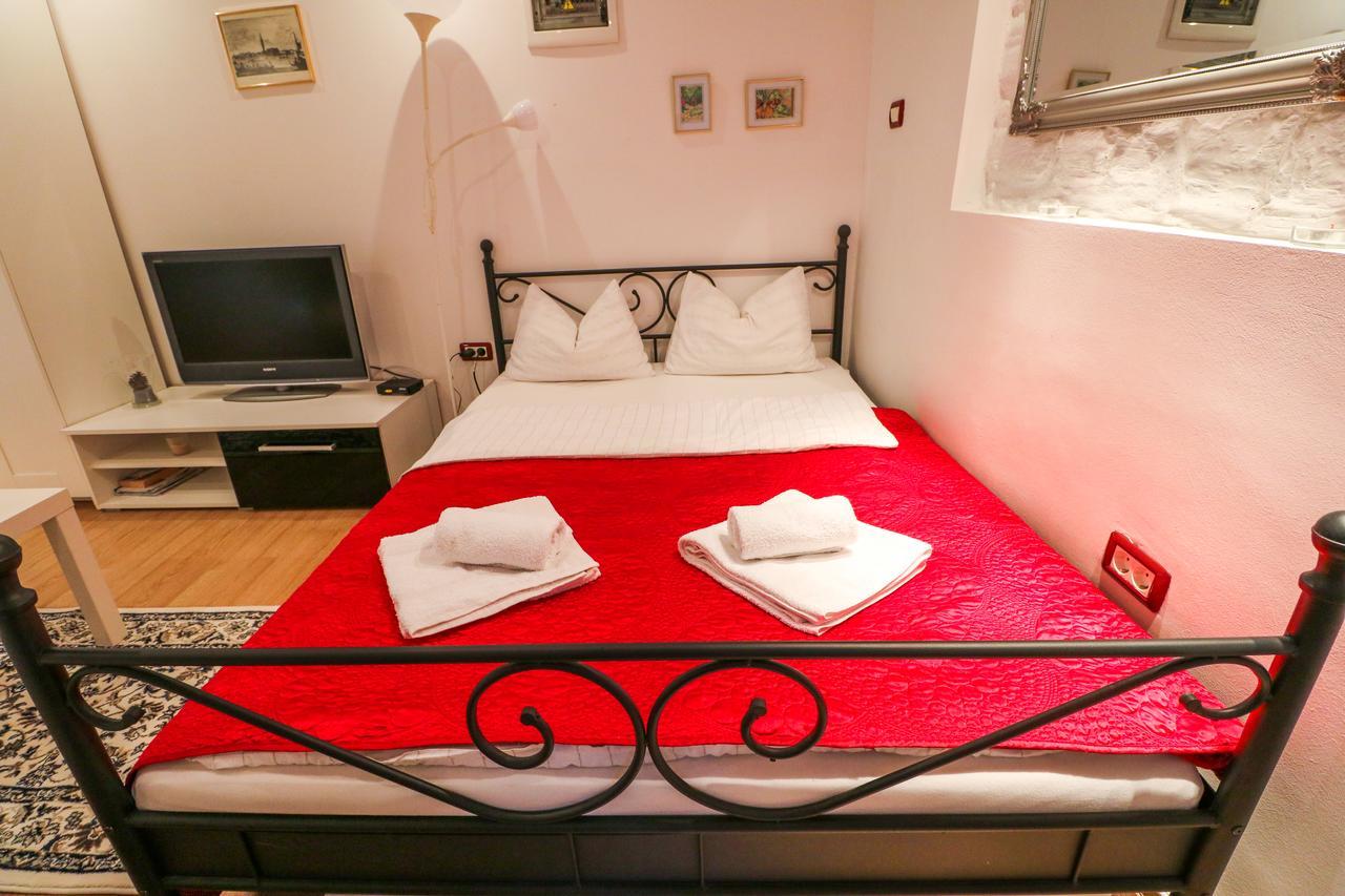 Apartman Luca Apartment Пиран Екстериор снимка
