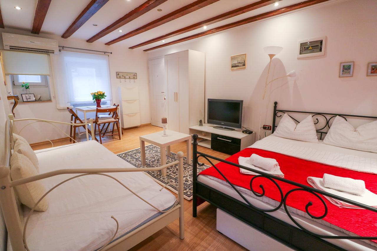 Apartman Luca Apartment Пиран Екстериор снимка